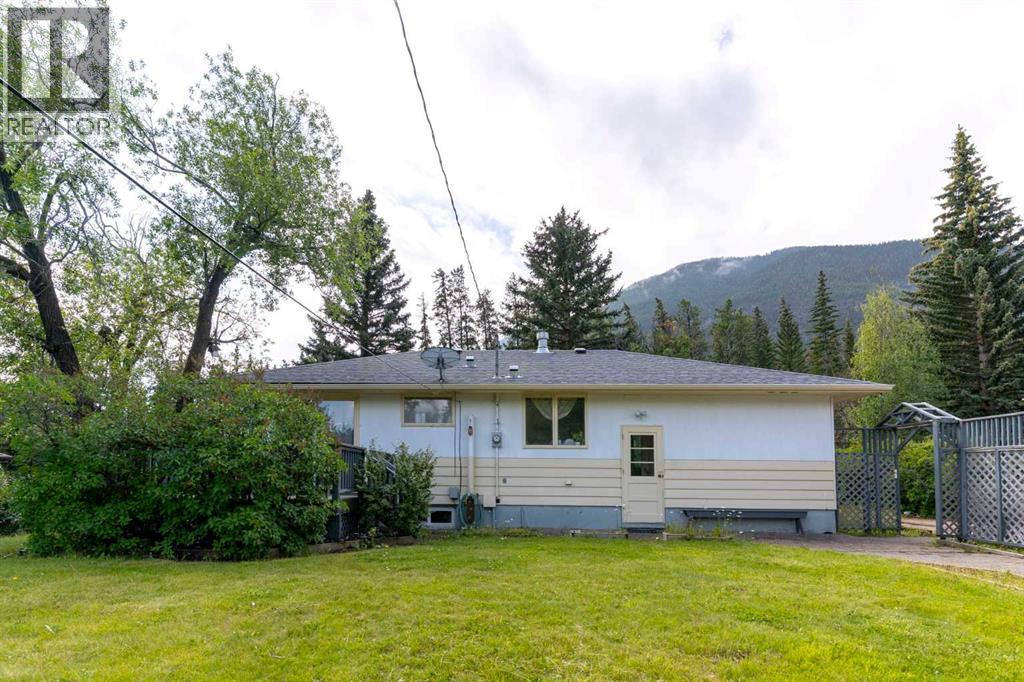 125 Rainbow Avenue, Banff, Alberta  T1L 1A1 - Photo 16 - A2249719