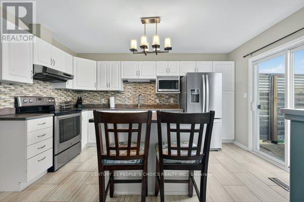 650 Tanner Drive, Kingston, Ontario  K7M 8Y2 - Photo 11 - X12475077