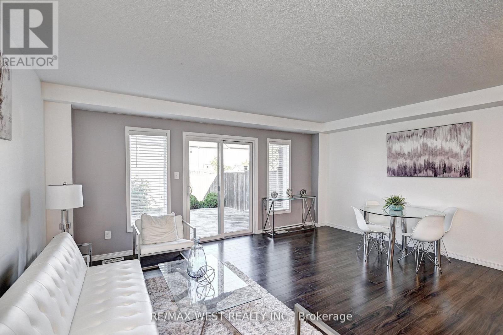 21 Machado Street, Kitchener, Ontario  N2R 0C1 - Photo 10 - X12475083