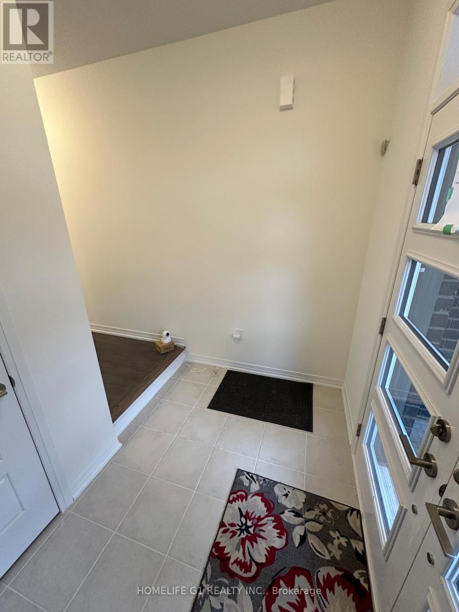 82 Hitchman Street, Brant, Ontario  N3L 0M1 - Photo 3 - X12475092