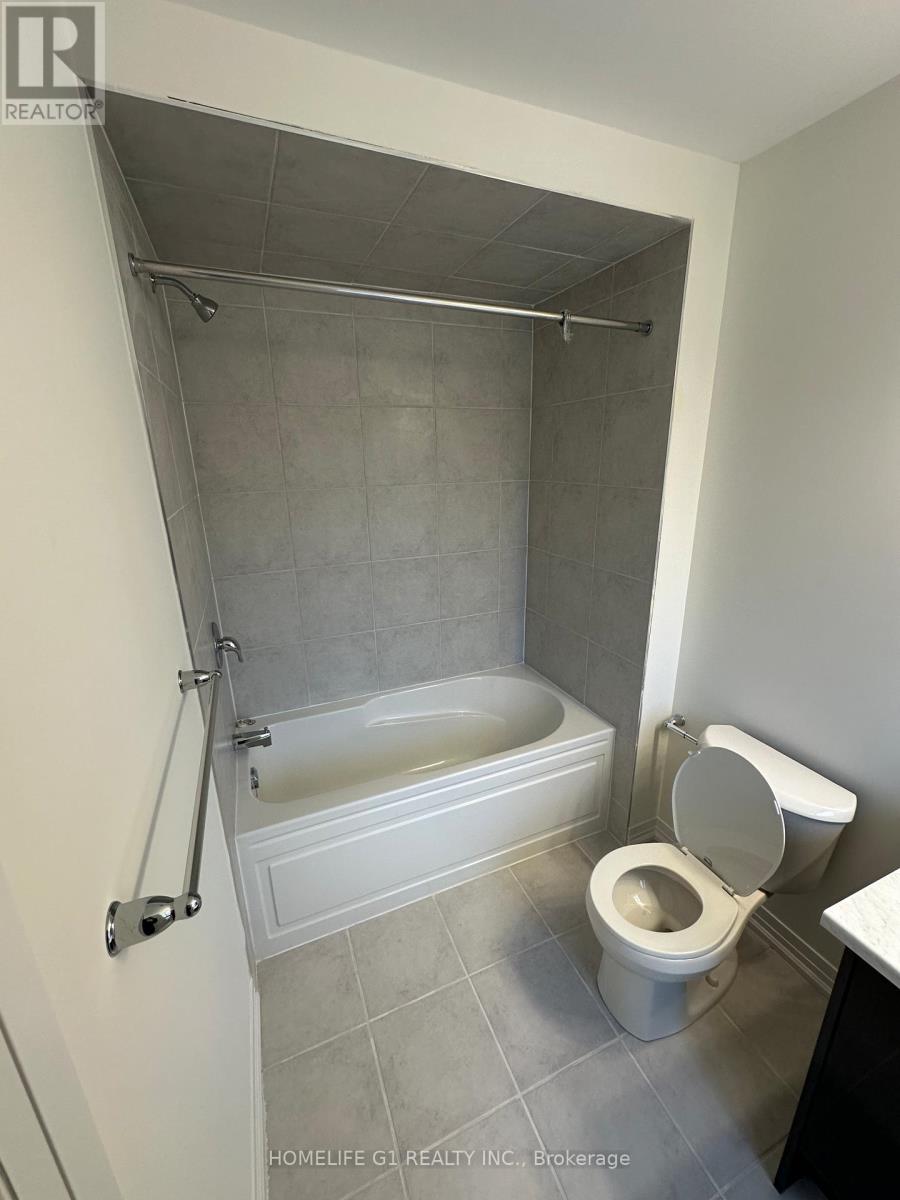 82 Hitchman Street, Brant, Ontario  N3L 0M1 - Photo 32 - X12475092