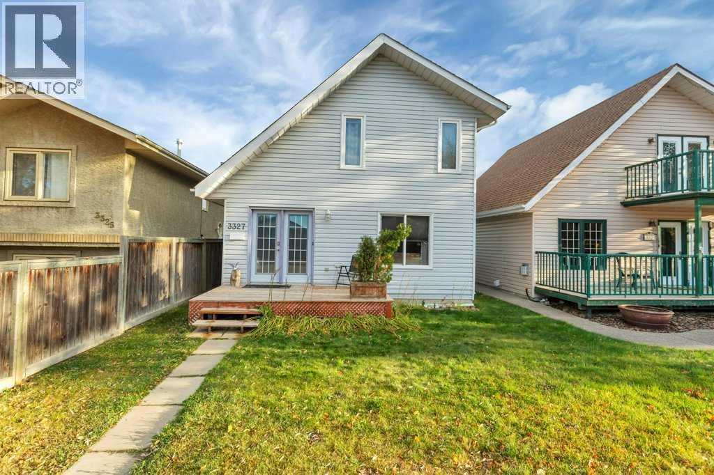 3327 50 Avenue, Sylvan Lake, Alberta  T4S 1A9 - Photo 1 - A2265267