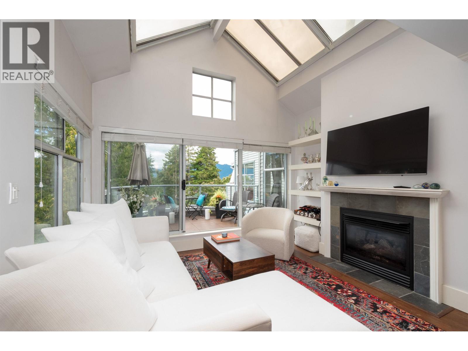 402 2250 W 3rd Avenue, Vancouver, British Columbia  V6K 1L4 - Photo 2 - R3060802