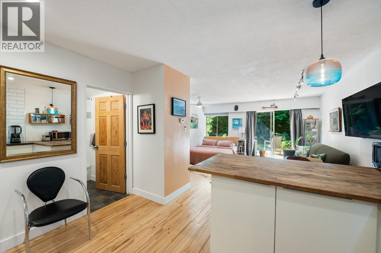 109 36 E 14th Avenue, Vancouver, British Columbia  V5T 4C9 - Photo 8 - R3060803