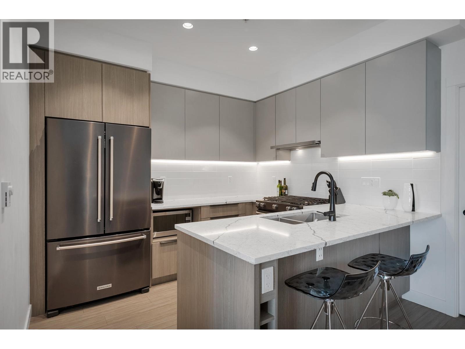 404 2408 Grant Street, Vancouver, British Columbia  V5K 3G4 - Photo 4 - R3054231