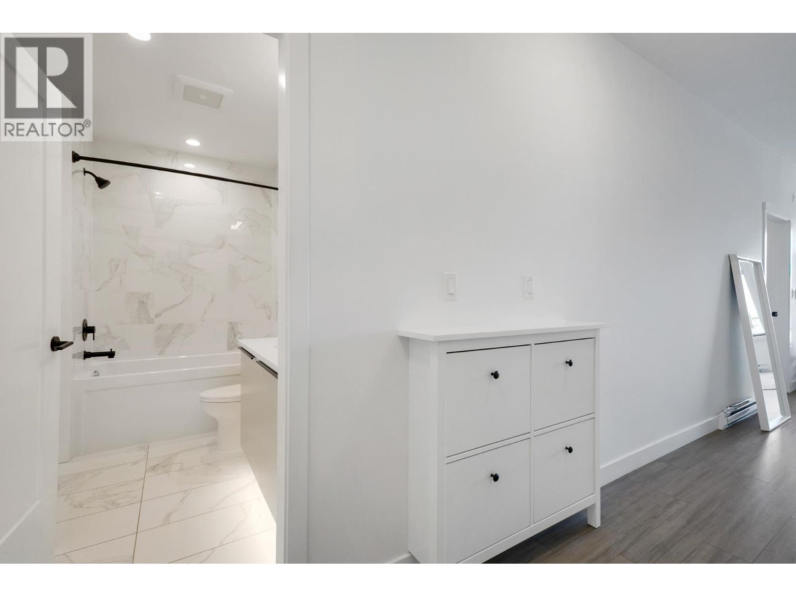 404 2408 Grant Street, Vancouver, British Columbia  V5K 3G4 - Photo 29 - R3054231