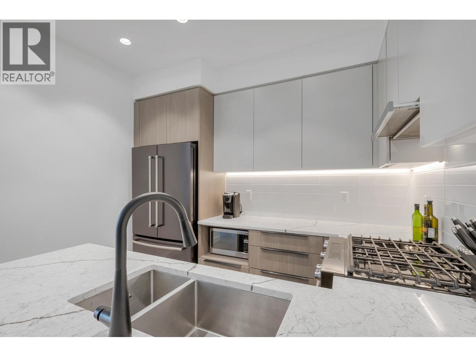 404 2408 Grant Street, Vancouver, British Columbia  V5K 3G4 - Photo 7 - R3054231