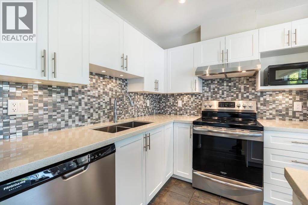 102 135 Eleventh Street, New Westminster, British Columbia  V3M 4C7 - Photo 8 - R3060497