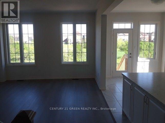 85 Riverwalk Drive N, Hamilton, Ontario  L8B 0A8 - Photo 3 - X12472894