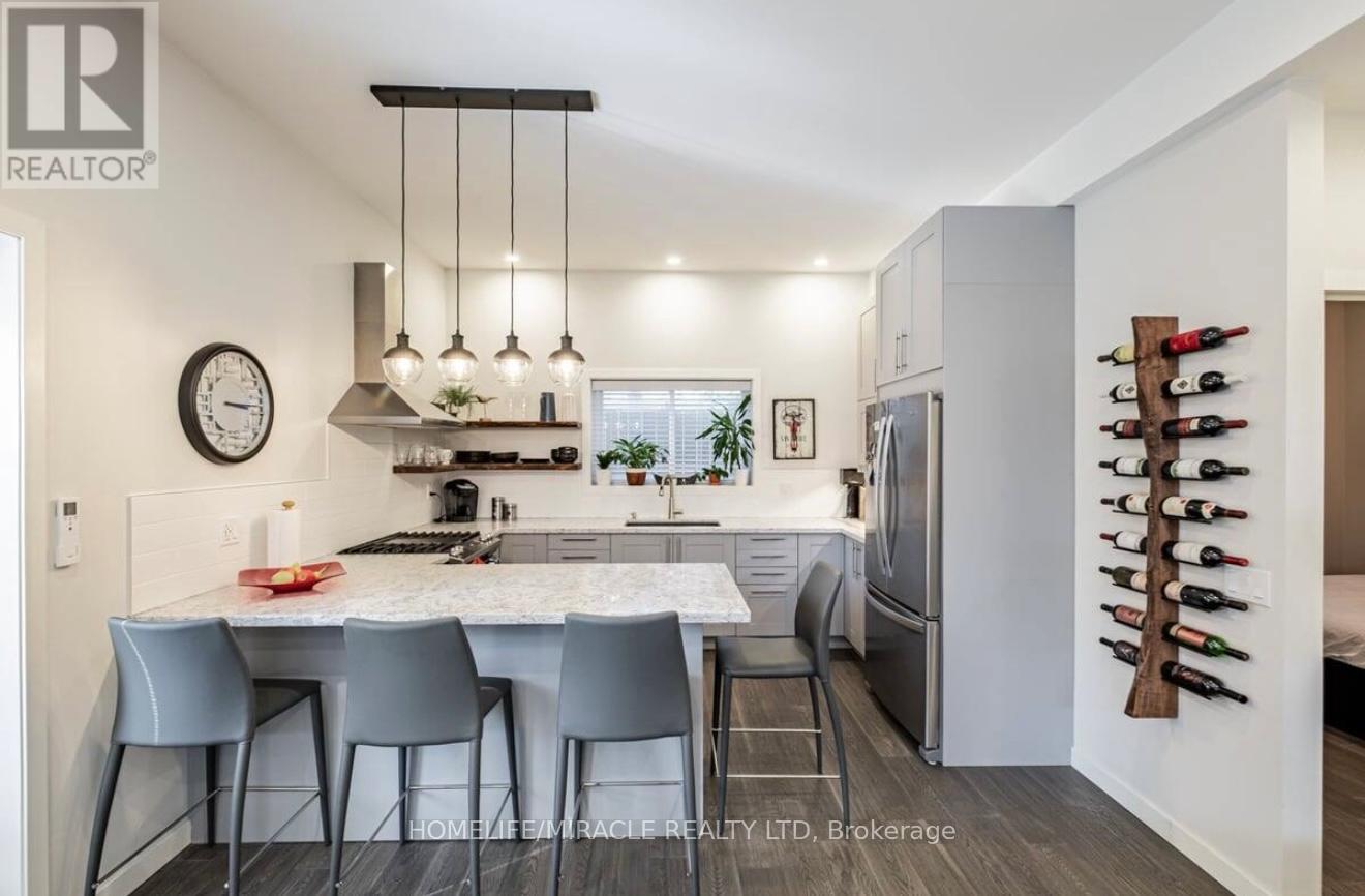 Laneway Suite - 51 Mcmurray Avenue, Toronto, Ontario  M6P 2T2 - Photo 1 - W12475096