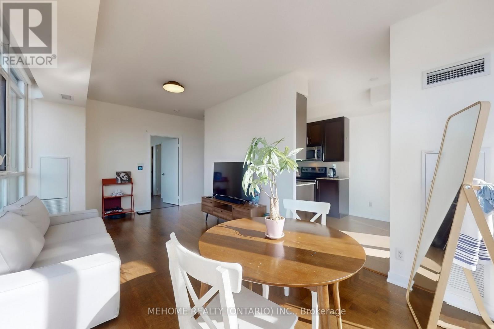 806 - 4065 Brickstone Mews, Mississauga, Ontario  L5B 0G3 - Photo 8 - W12475097