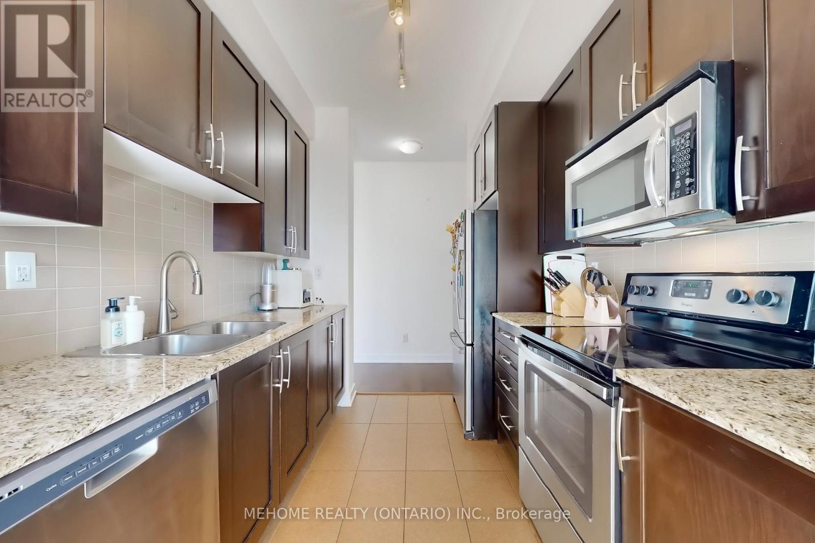 806 - 4065 Brickstone Mews, Mississauga, Ontario  L5B 0G3 - Photo 9 - W12475097