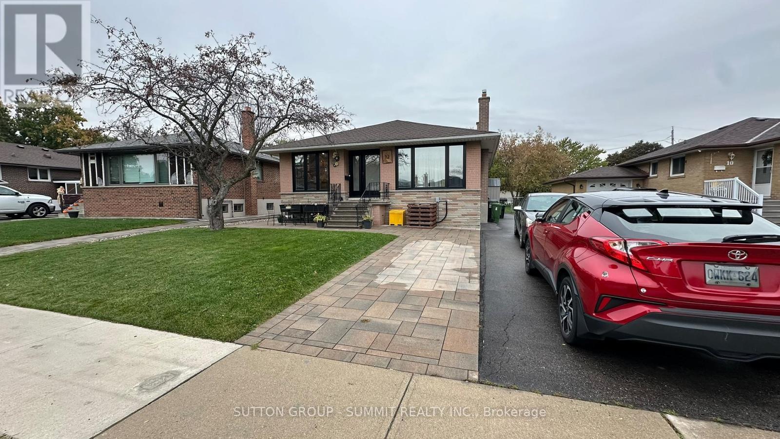 12 Brampton Road, Toronto, Ontario  M9R 3J1 - Photo 1 - W12475101