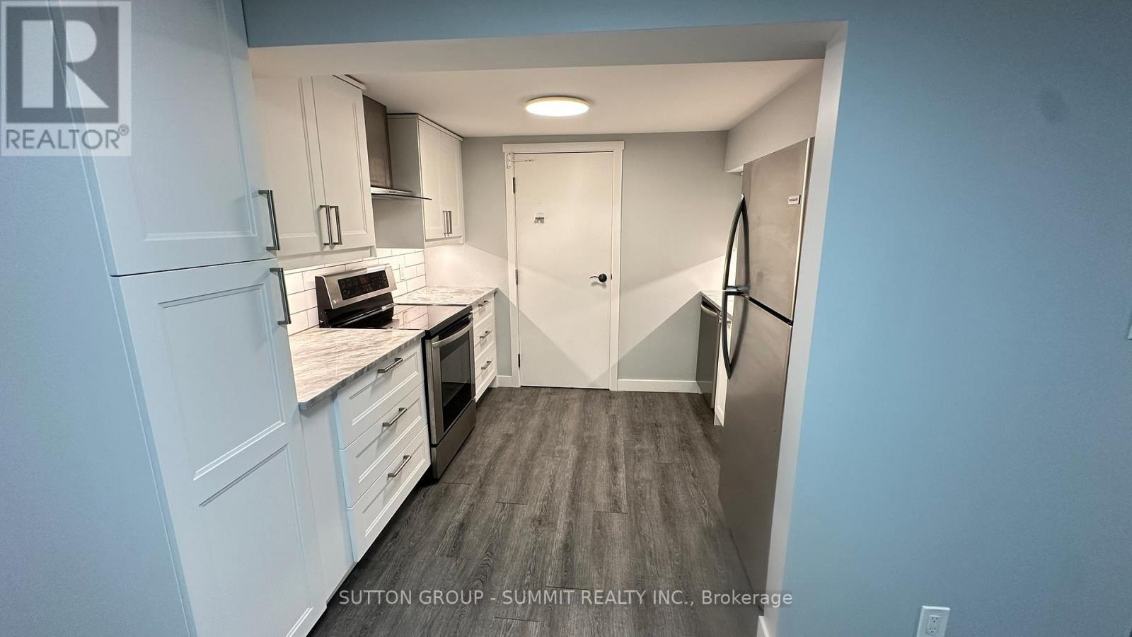 12 Brampton Road, Toronto, Ontario  M9R 3J1 - Photo 10 - W12475101