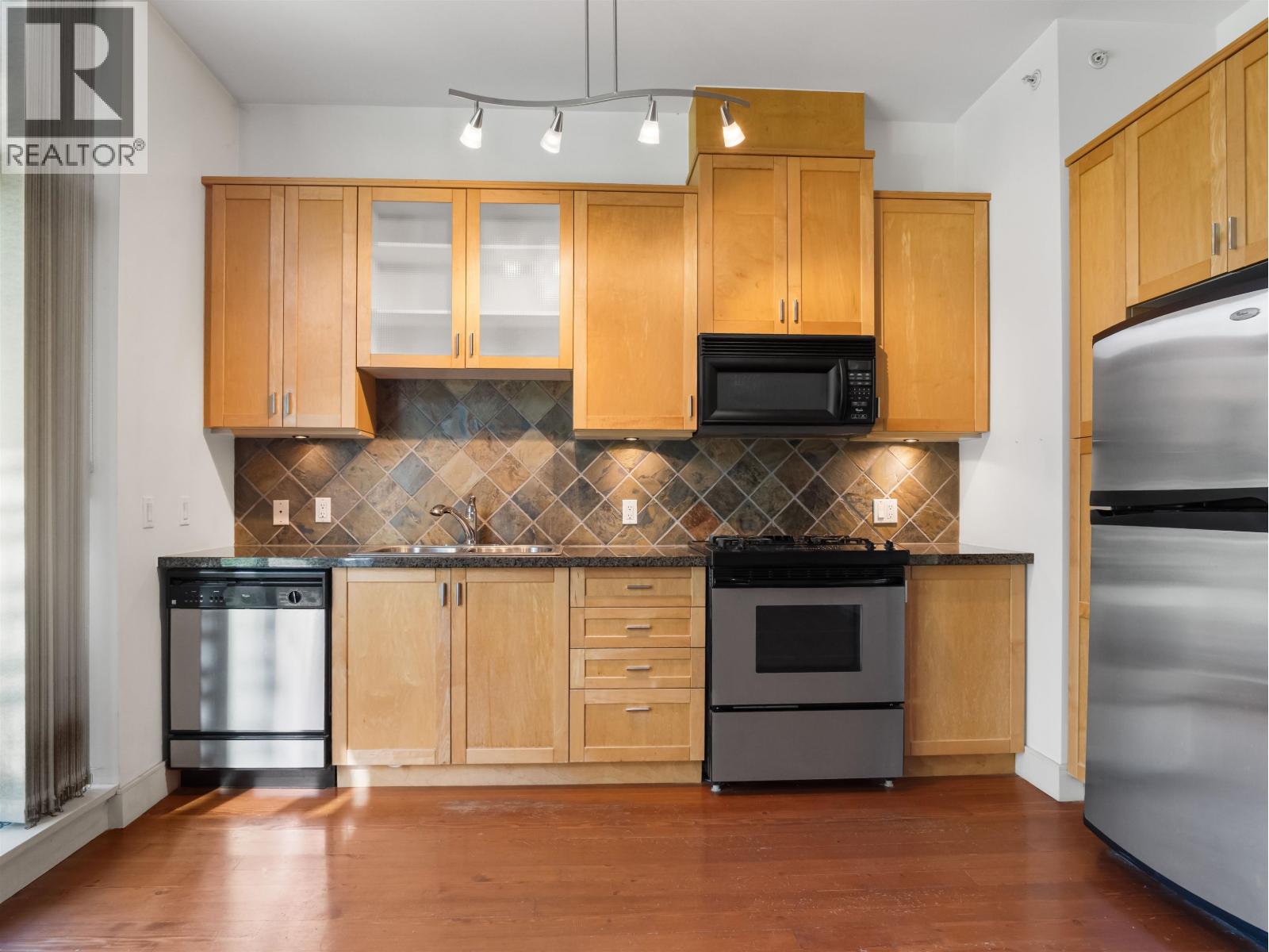 110 8988 Hudson Street, Vancouver, British Columbia  V6P 6Z1 - Photo 5 - R3060121