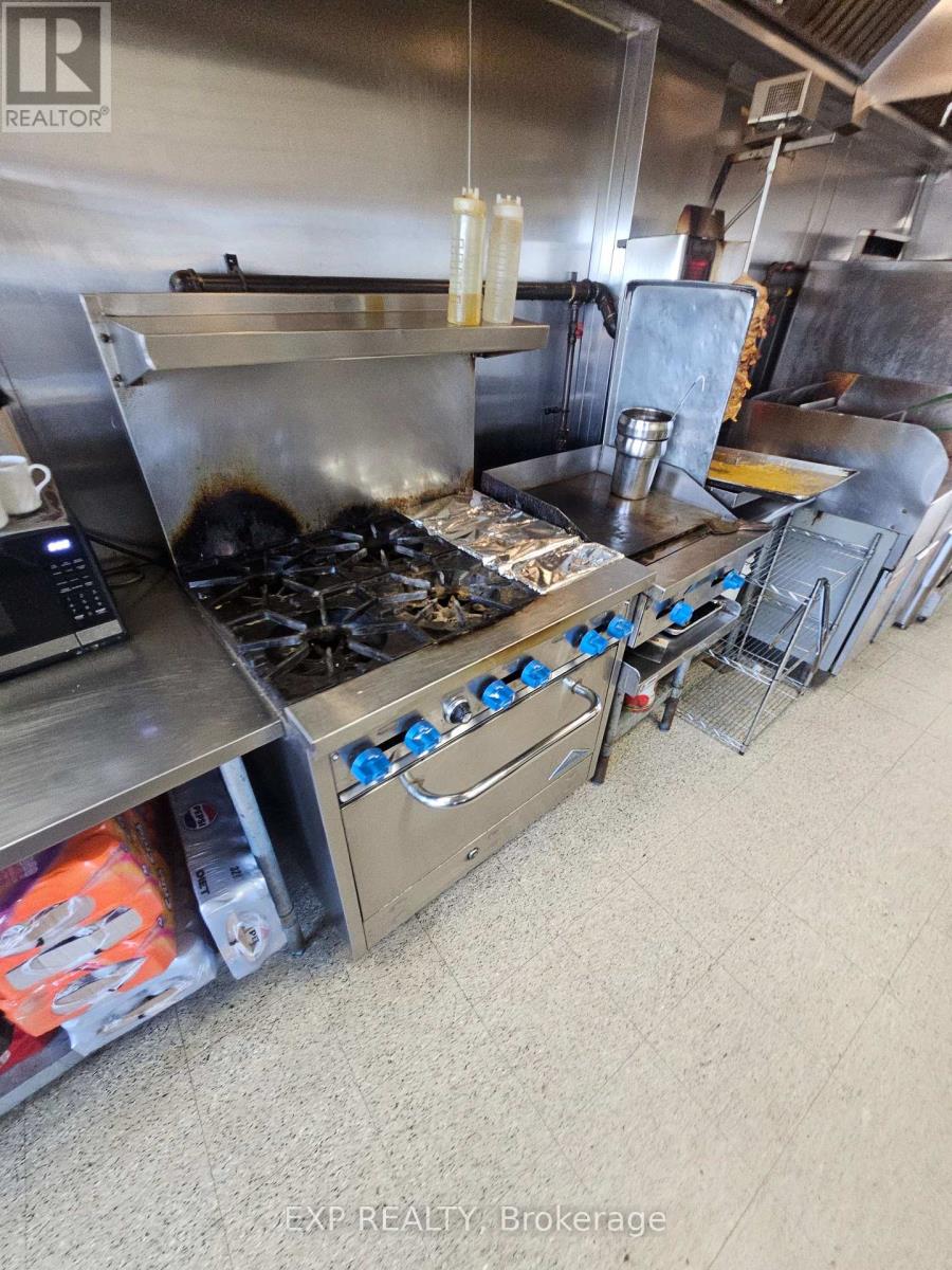 712 Rideau Street W, North Grenville, Ontario  K0G 1J0 - Photo 10 - X12475108