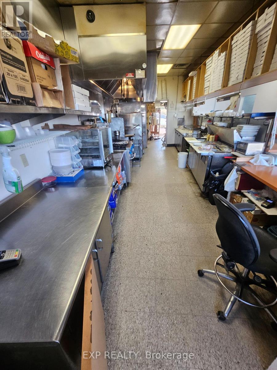 712 Rideau Street W, North Grenville, Ontario  K0G 1J0 - Photo 6 - X12475108