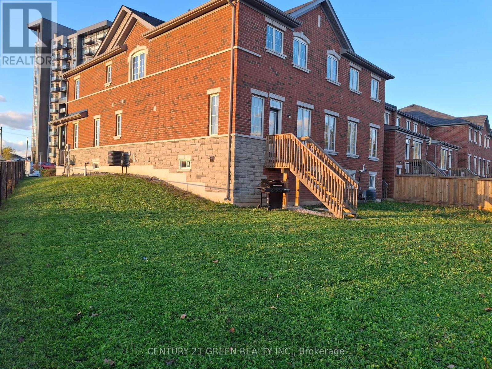 85 Riverwalk Drive N, Hamilton, Ontario  L8B 0A8 - Photo 30 - X12472894