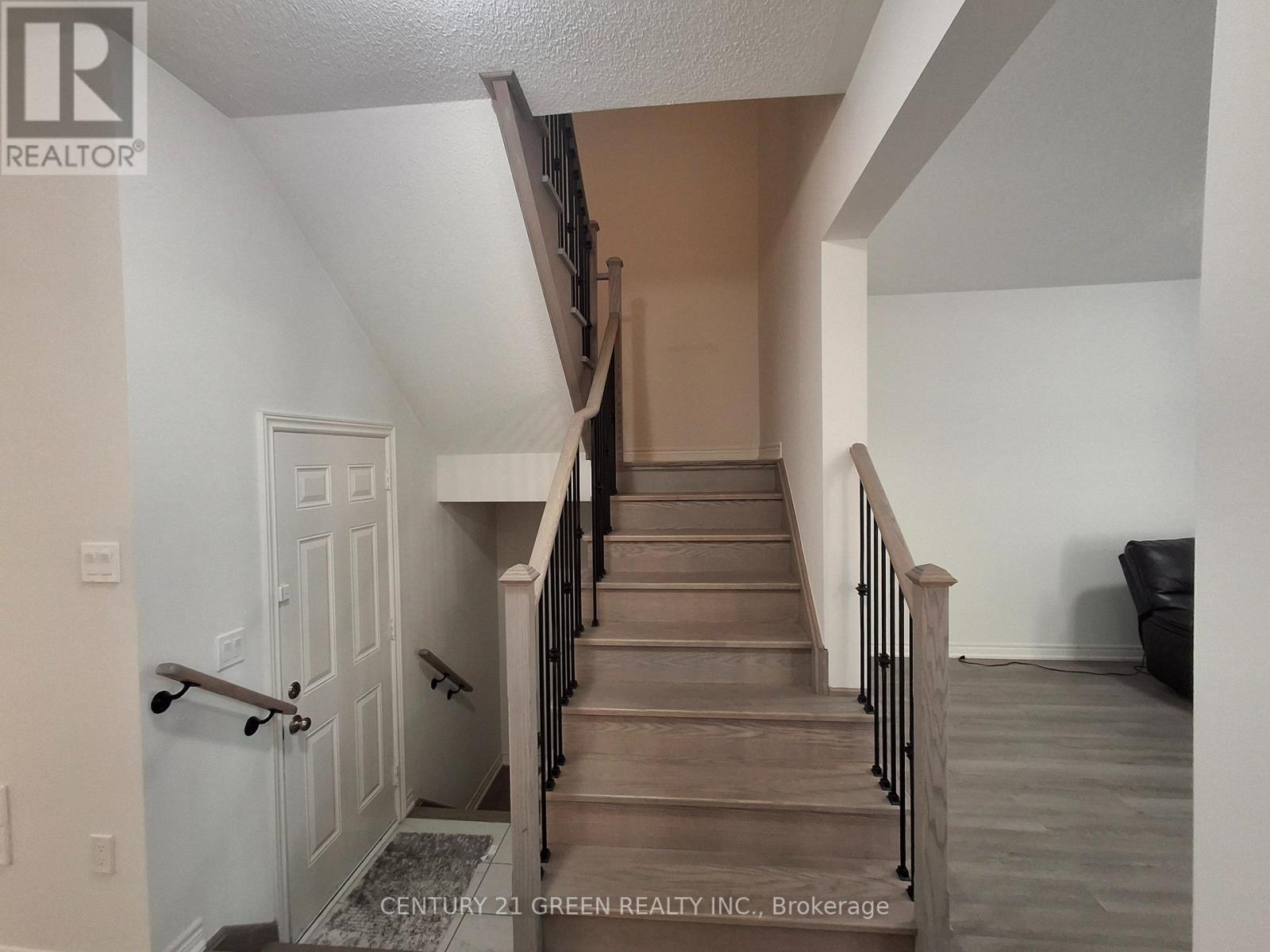 85 Riverwalk Drive N, Hamilton, Ontario  L8B 0A8 - Photo 16 - X12472894