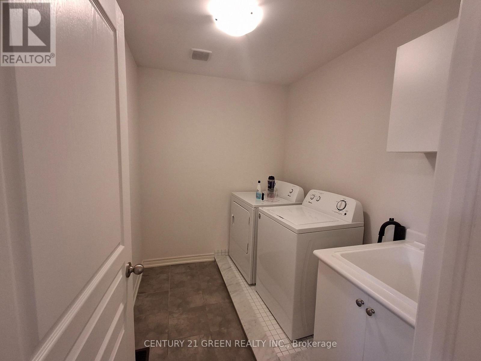 85 Riverwalk Drive N, Hamilton, Ontario  L8B 0A8 - Photo 18 - X12472894