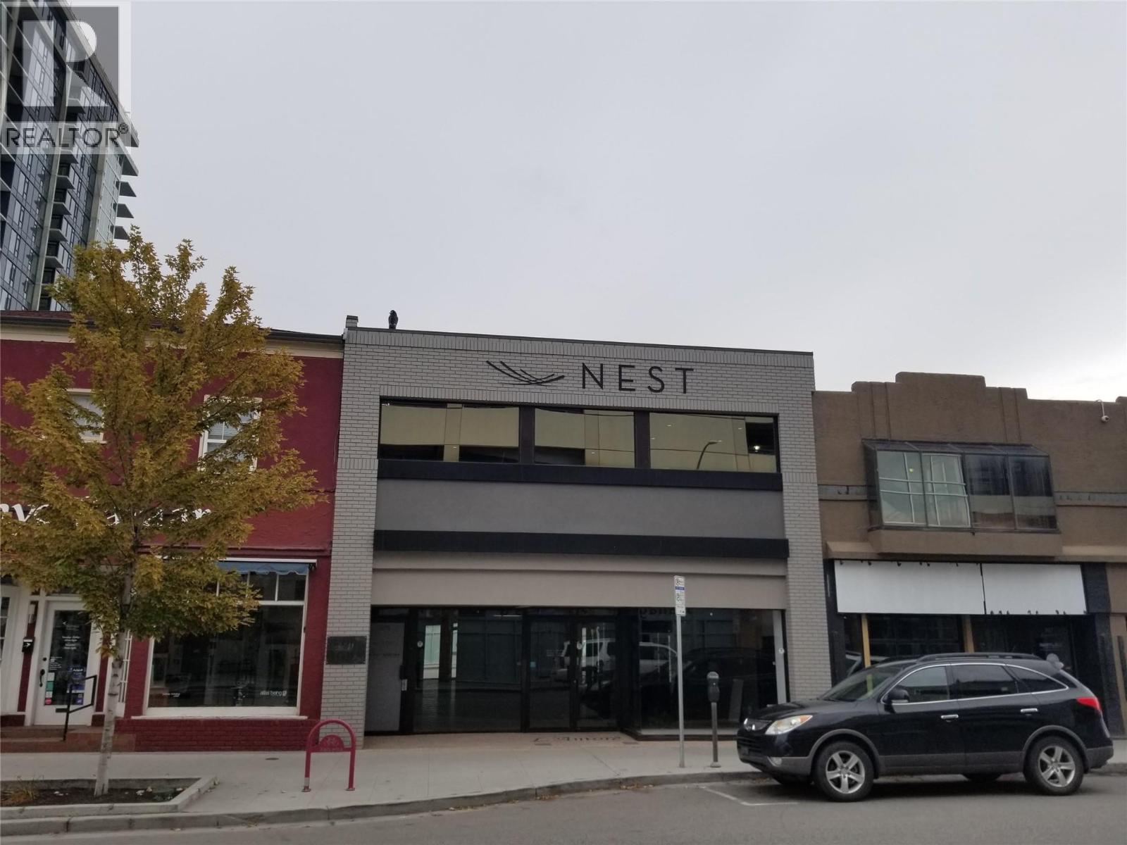 1607 Pandosy Street, Kelowna, British Columbia