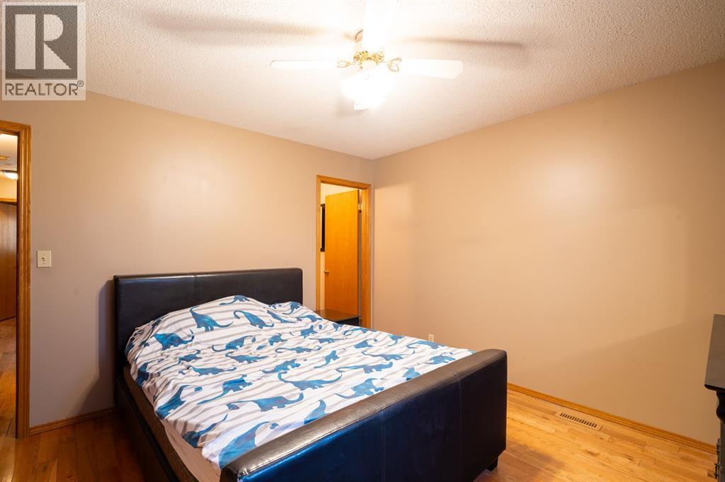 14 Edgington Avenue, Red Deer, Alberta  T4R 2K9 - Photo 12 - A2259870