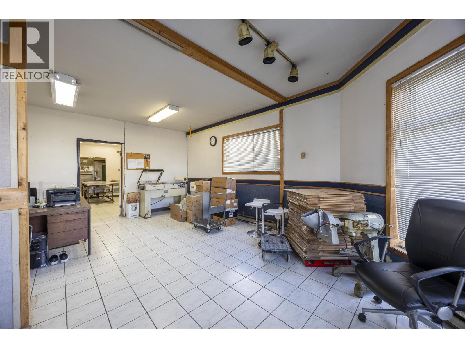 Unknown Address, , - Photo 12 - C8073069