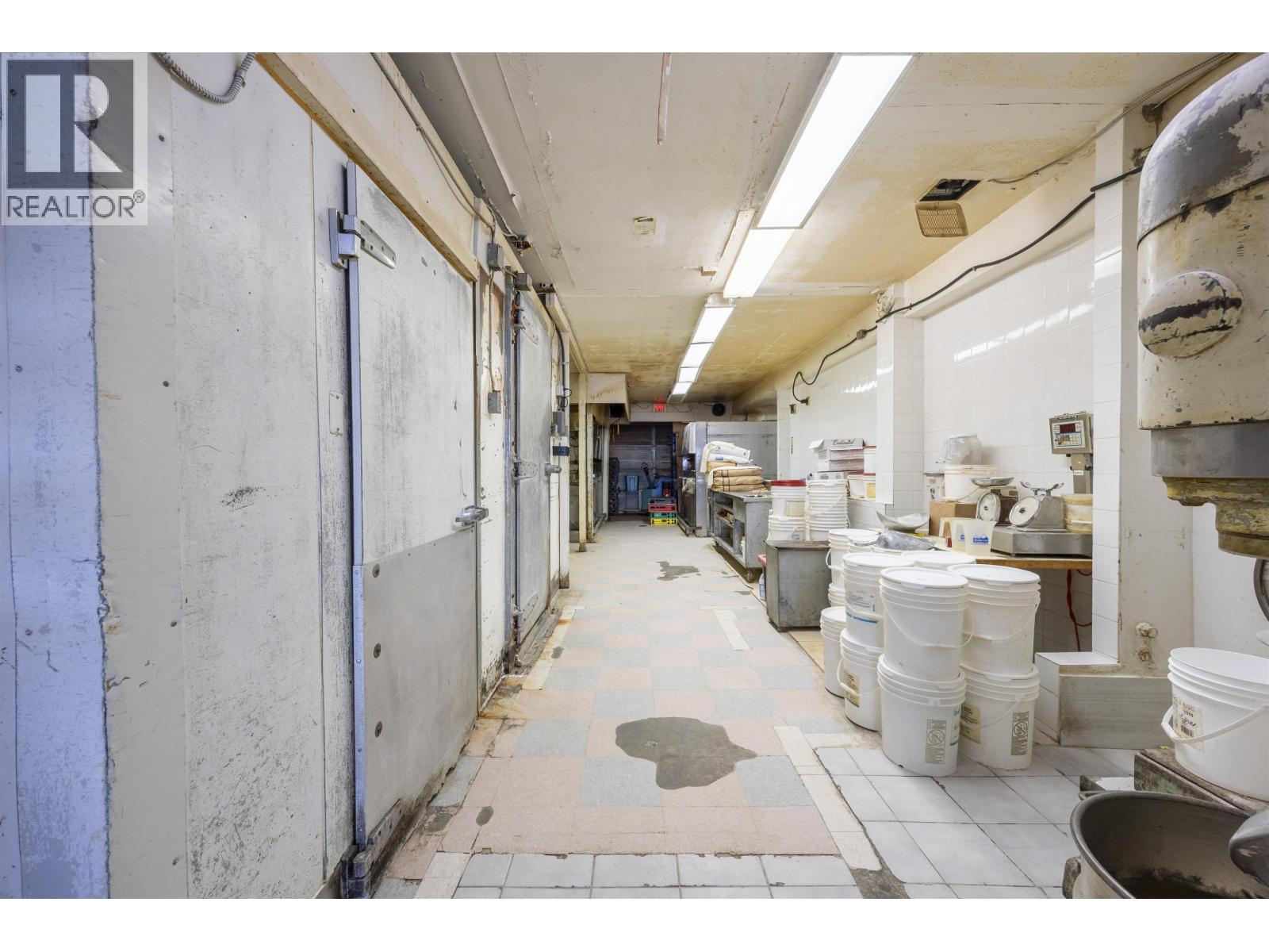 Unknown Address, , - Photo 14 - C8073069