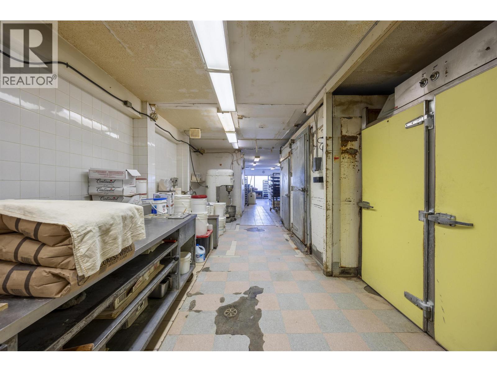 Unknown Address, , - Photo 15 - C8073069