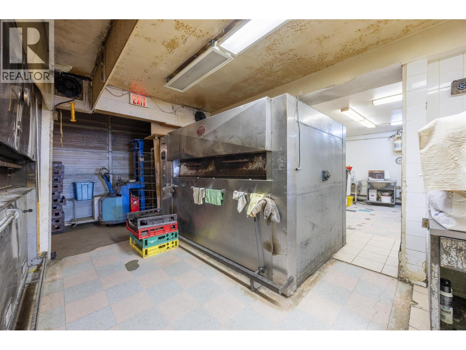 Unknown Address, , - Photo 17 - C8073069