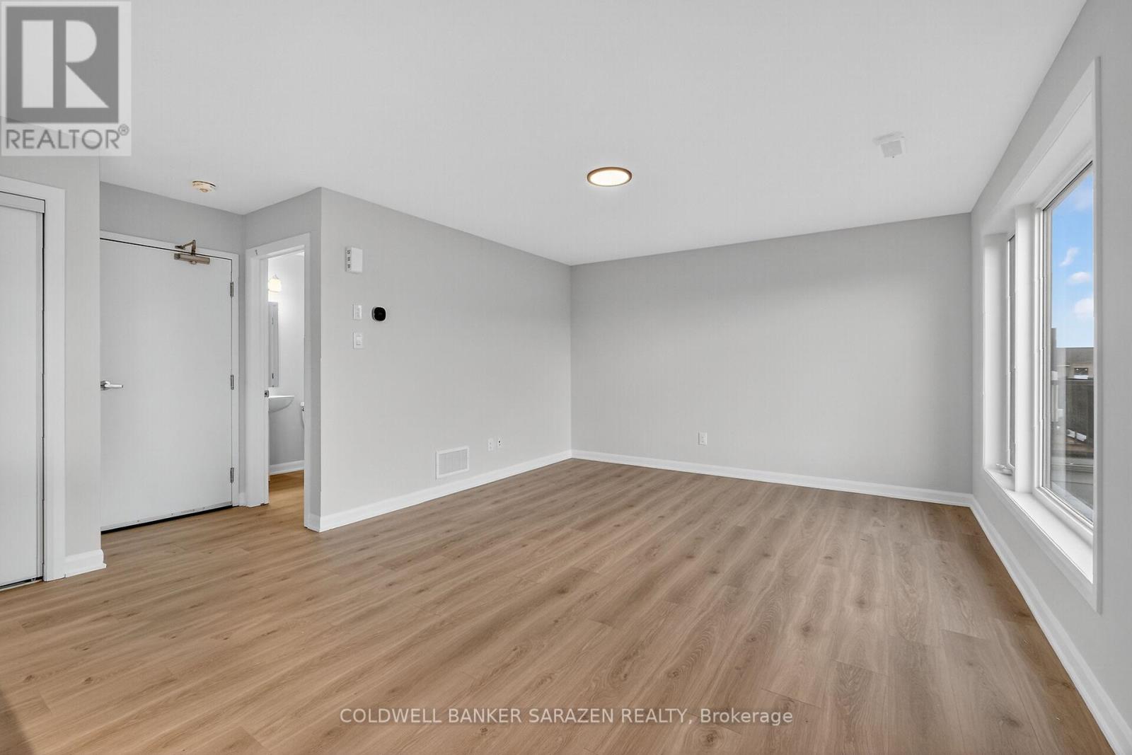 19 - 801 Glenroy Gilbert Drive, Ottawa, Ontario  K2J 7N9 - Photo 13 - X12475102