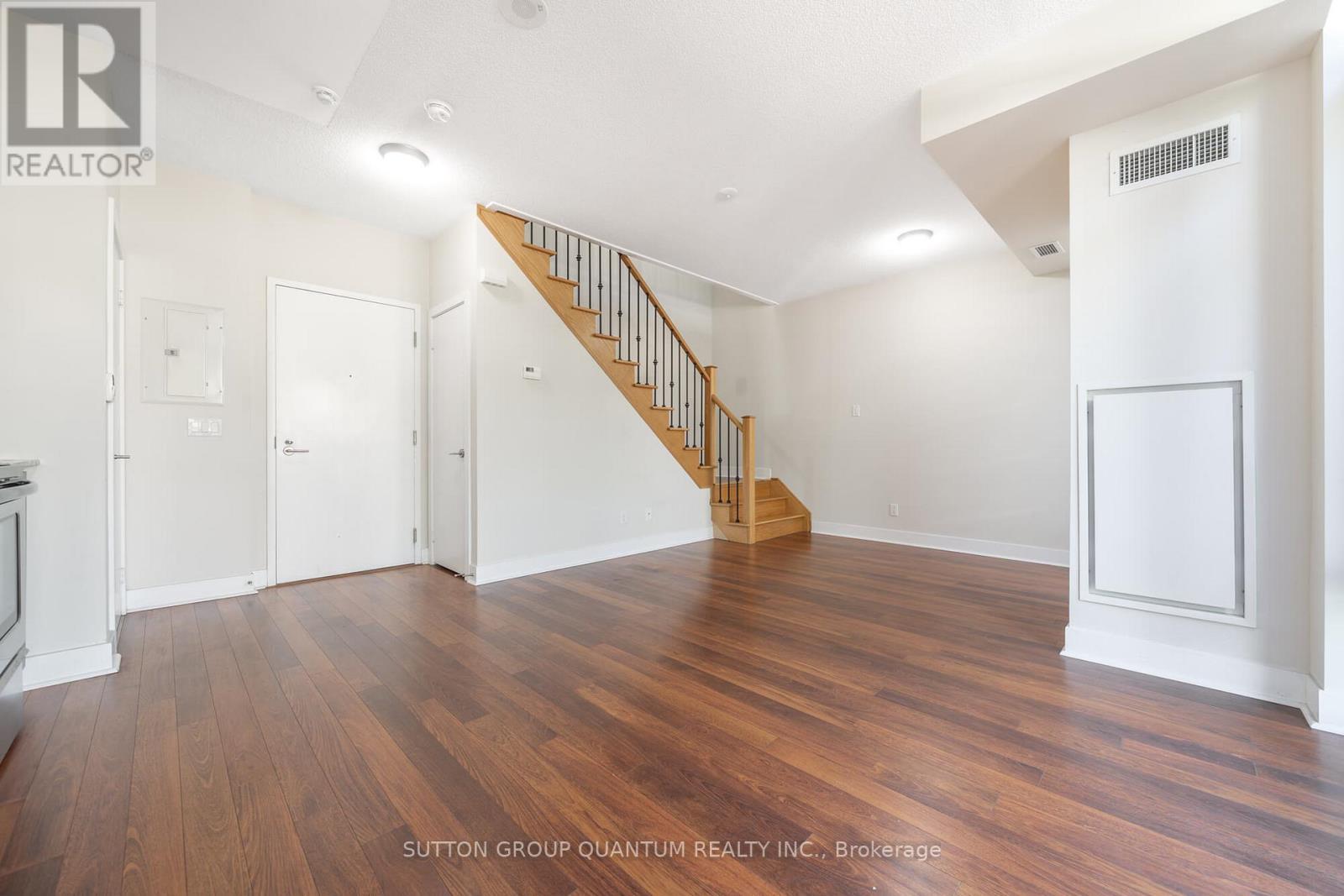Th111 - 90 Stadium Road, Toronto, Ontario  M5V 3W5 - Photo 10 - C12475103
