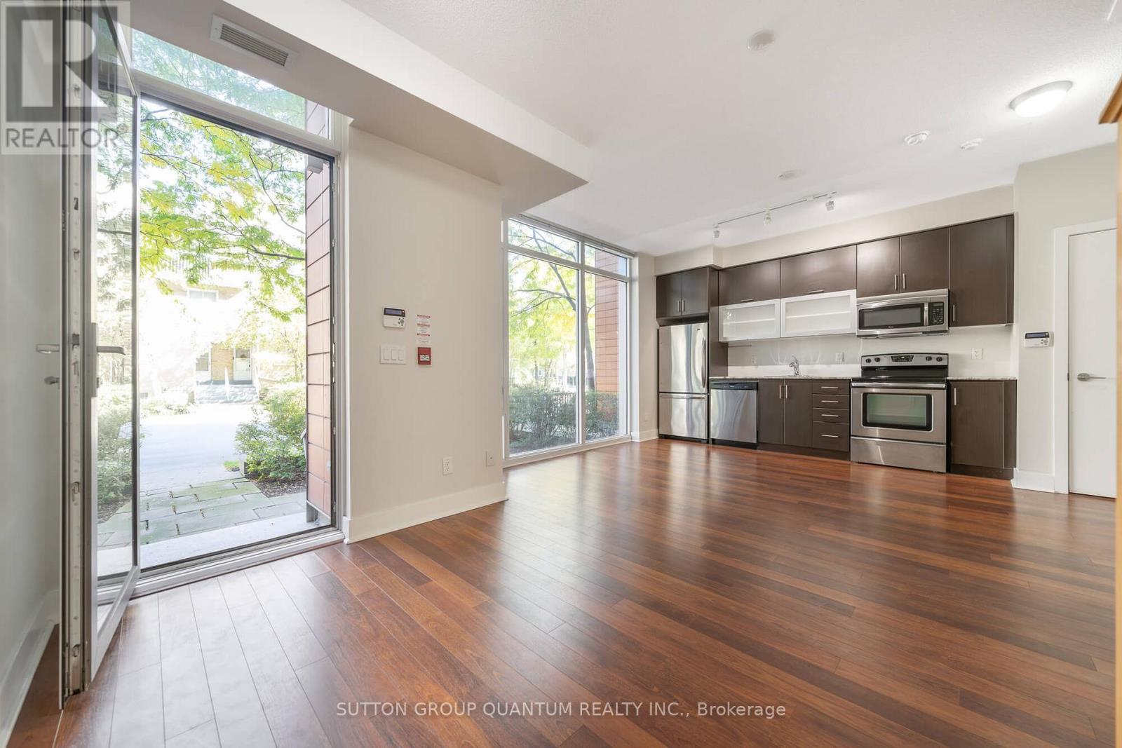 Th111 - 90 Stadium Road, Toronto, Ontario  M5V 3W5 - Photo 15 - C12475103