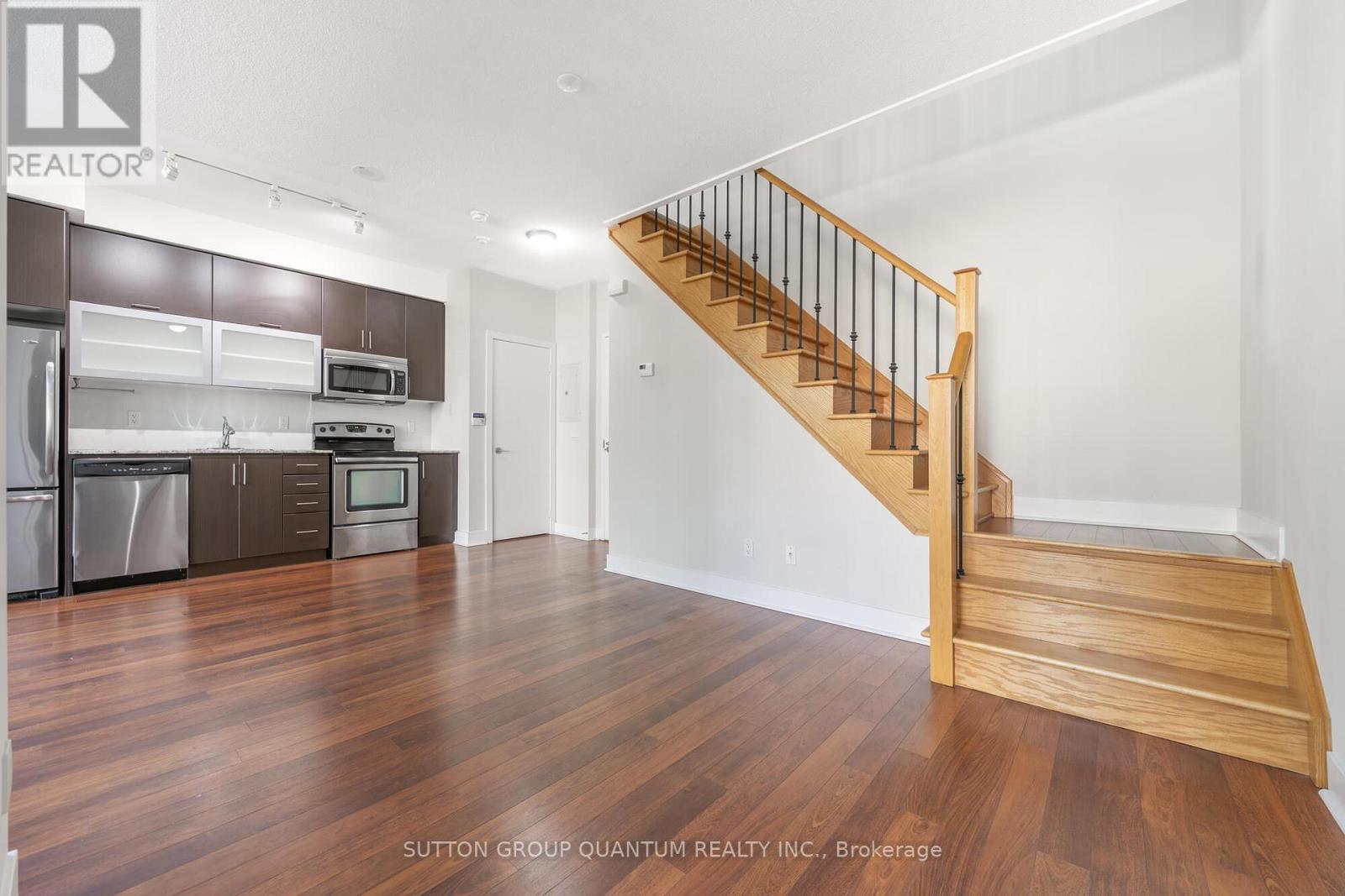 Th111 - 90 Stadium Road, Toronto, Ontario  M5V 3W5 - Photo 16 - C12475103