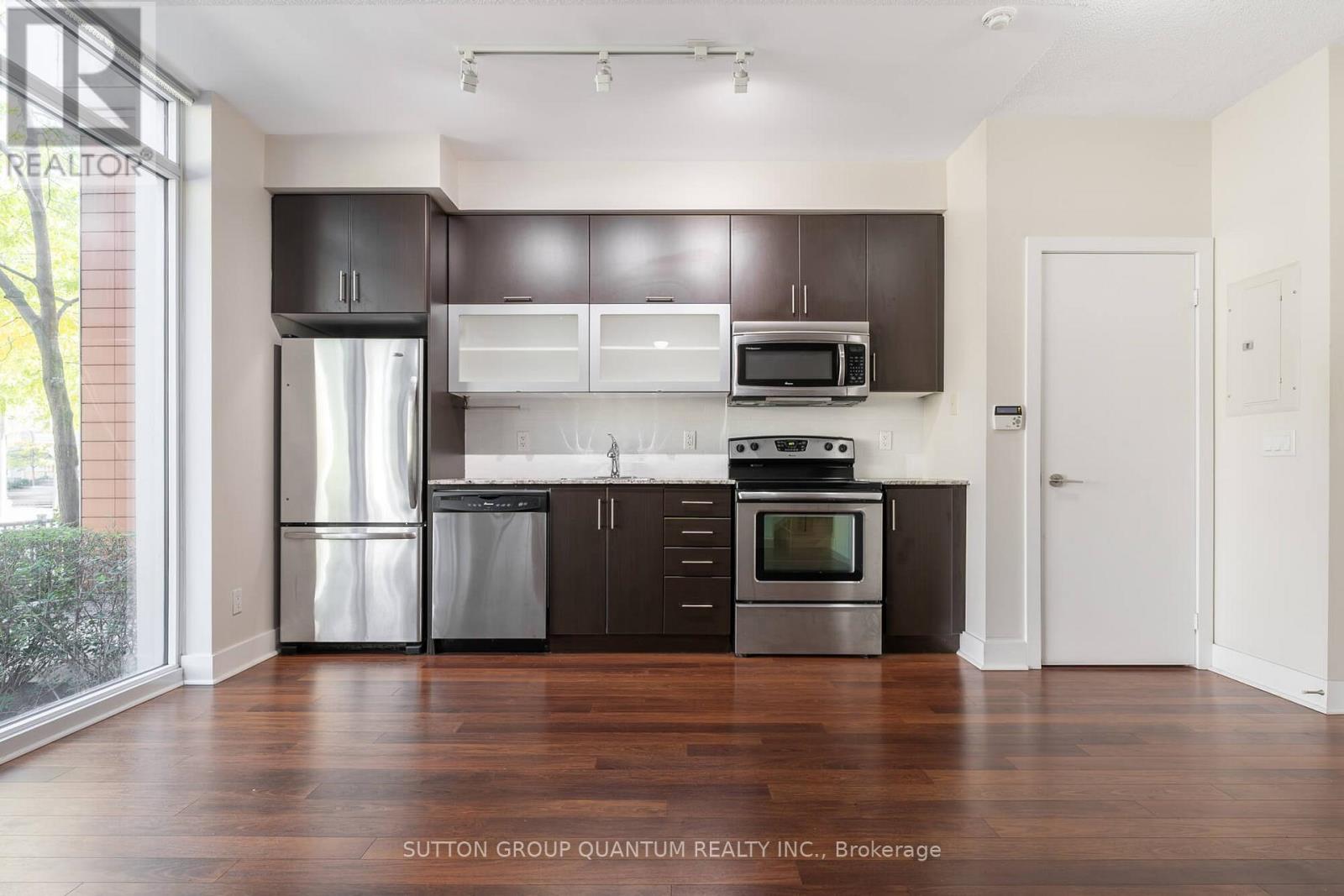 Th111 - 90 Stadium Road, Toronto, Ontario  M5V 3W5 - Photo 6 - C12475103