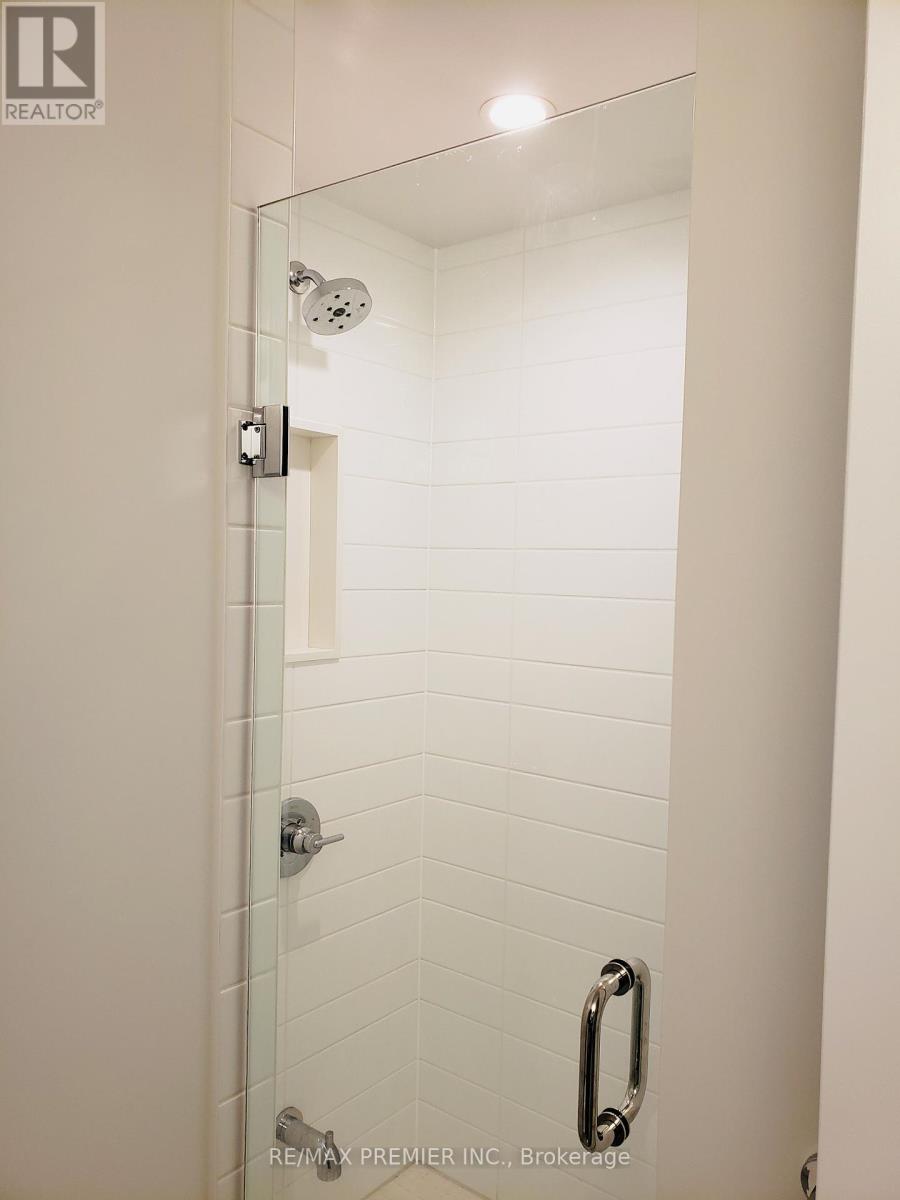 2204 - 38 Iannuzzi Street, Toronto (Niagara), Ontario  M5V 0S2 - Photo 15 - C12475113