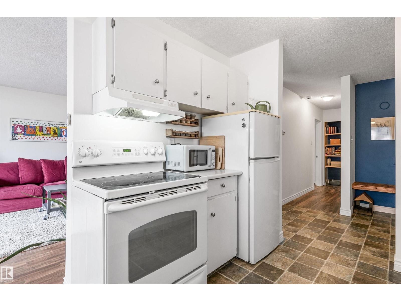 #402 10725 111 St Nw, Edmonton, Alberta  T5H 3G2 - Photo 9 - E4462770