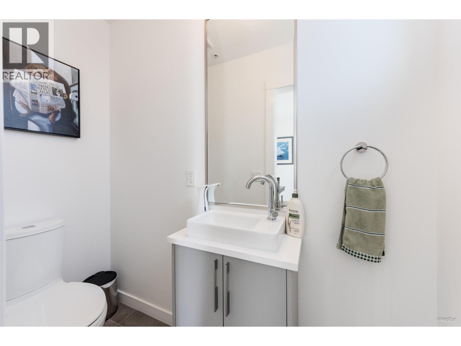 8 2560 Pitt River Road, Port Coquitlam, British Columbia  V3C 1R9 - Photo 8 - R3060384
