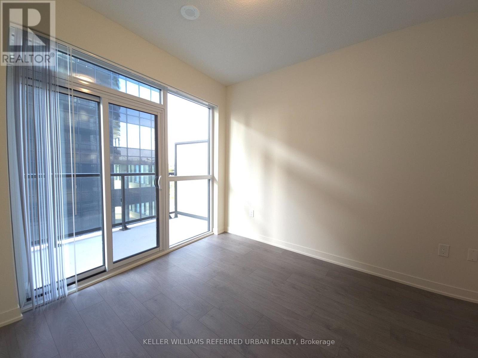 510 - 38 Annie Craig Drive, Toronto, Ontario  M8V 0G9 - Photo 5 - W12473970