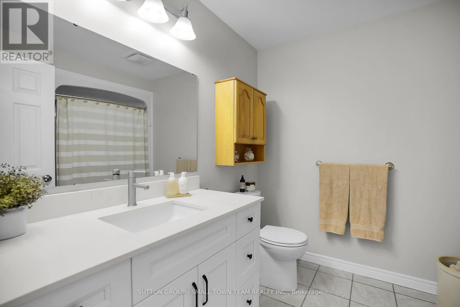 510 Albert Street, South Huron, Ontario  N0M 1S1 - Photo 18 - X12474364