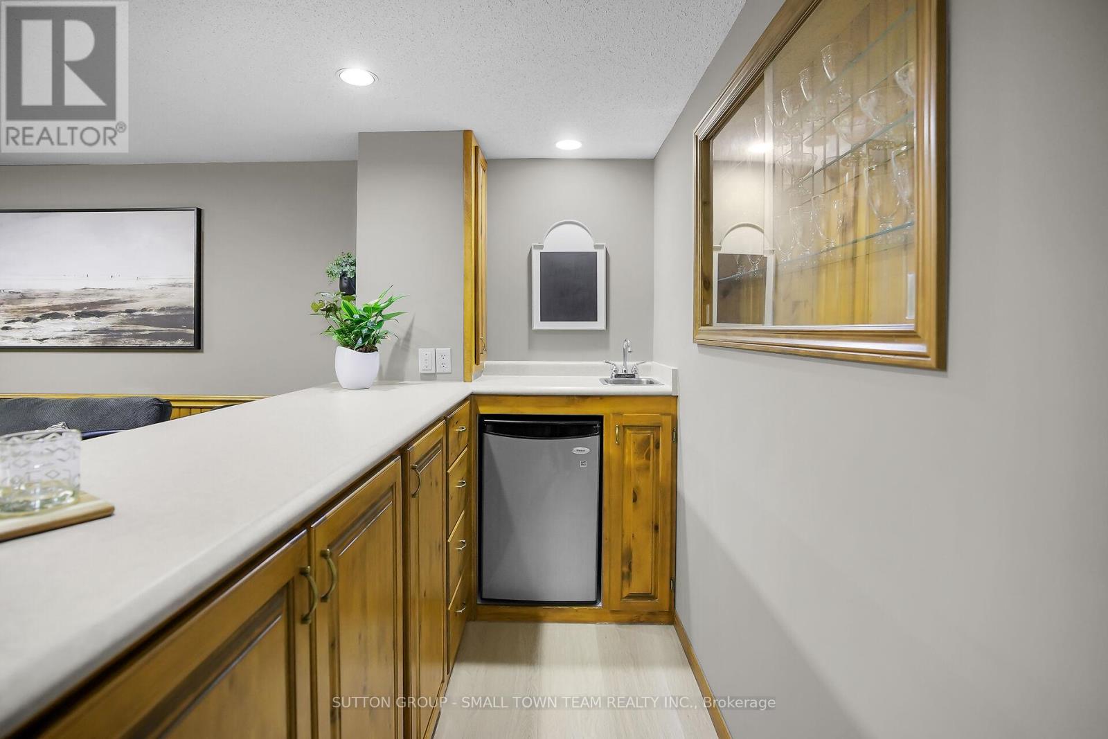 510 Albert Street, South Huron, Ontario  N0M 1S1 - Photo 26 - X12474364