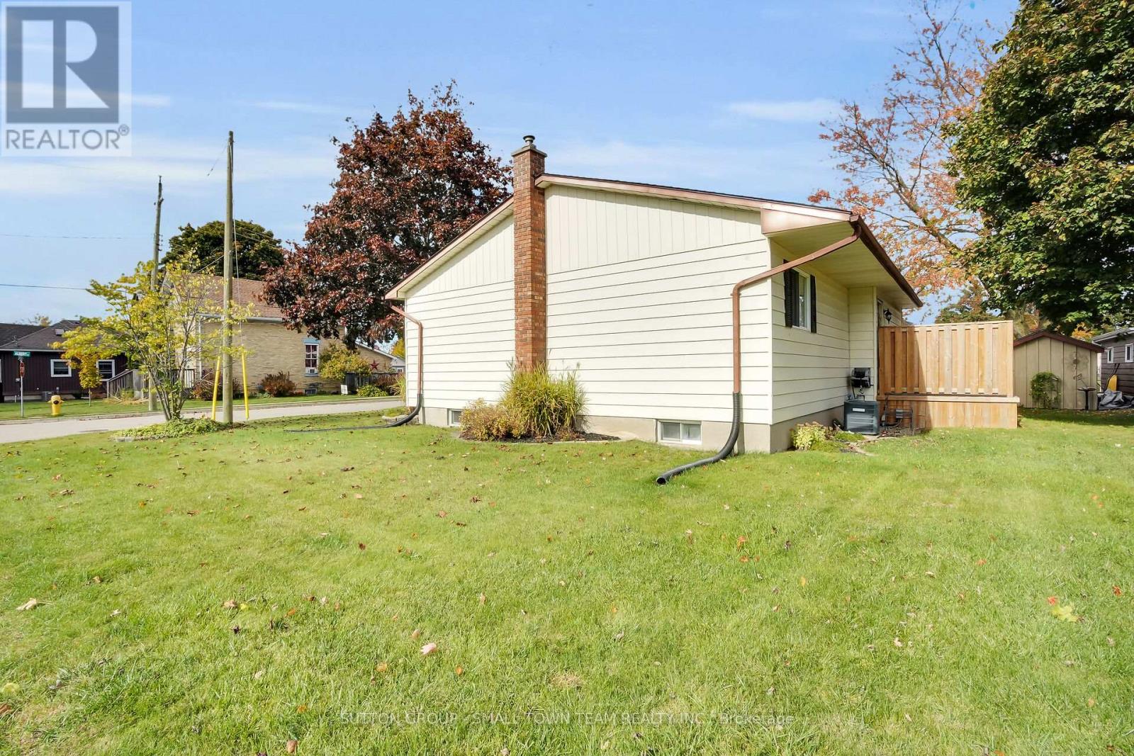 510 Albert Street, South Huron, Ontario  N0M 1S1 - Photo 35 - X12474364