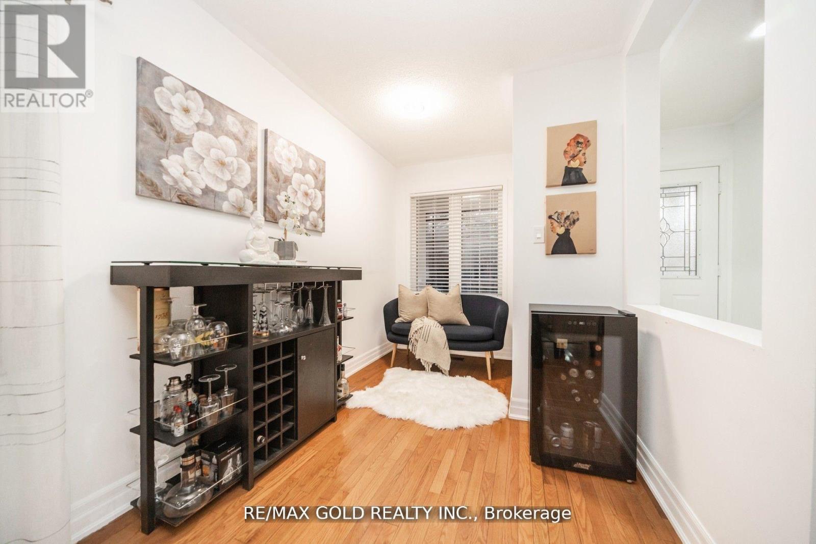 36 Roxton Crescent N, Brampton, Ontario  L7A 2A9 - Photo 8 - W12475106