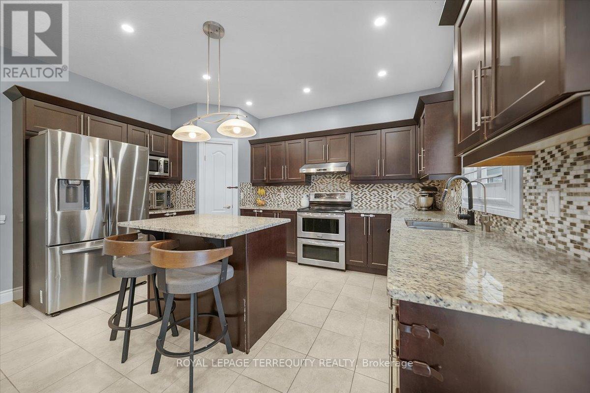131 Maple Bush Drive, Cambridge, Ontario  N1T 0B7 - Photo 11 - X12475115