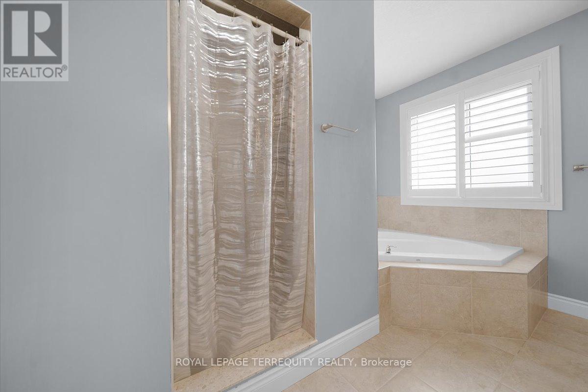 131 Maple Bush Drive, Cambridge, Ontario  N1T 0B7 - Photo 22 - X12475115