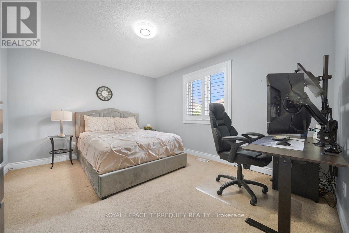131 Maple Bush Drive, Cambridge, Ontario  N1T 0B7 - Photo 27 - X12475115