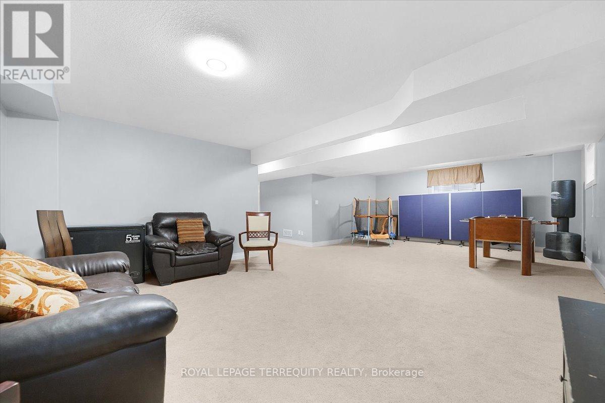 131 Maple Bush Drive, Cambridge, Ontario  N1T 0B7 - Photo 36 - X12475115
