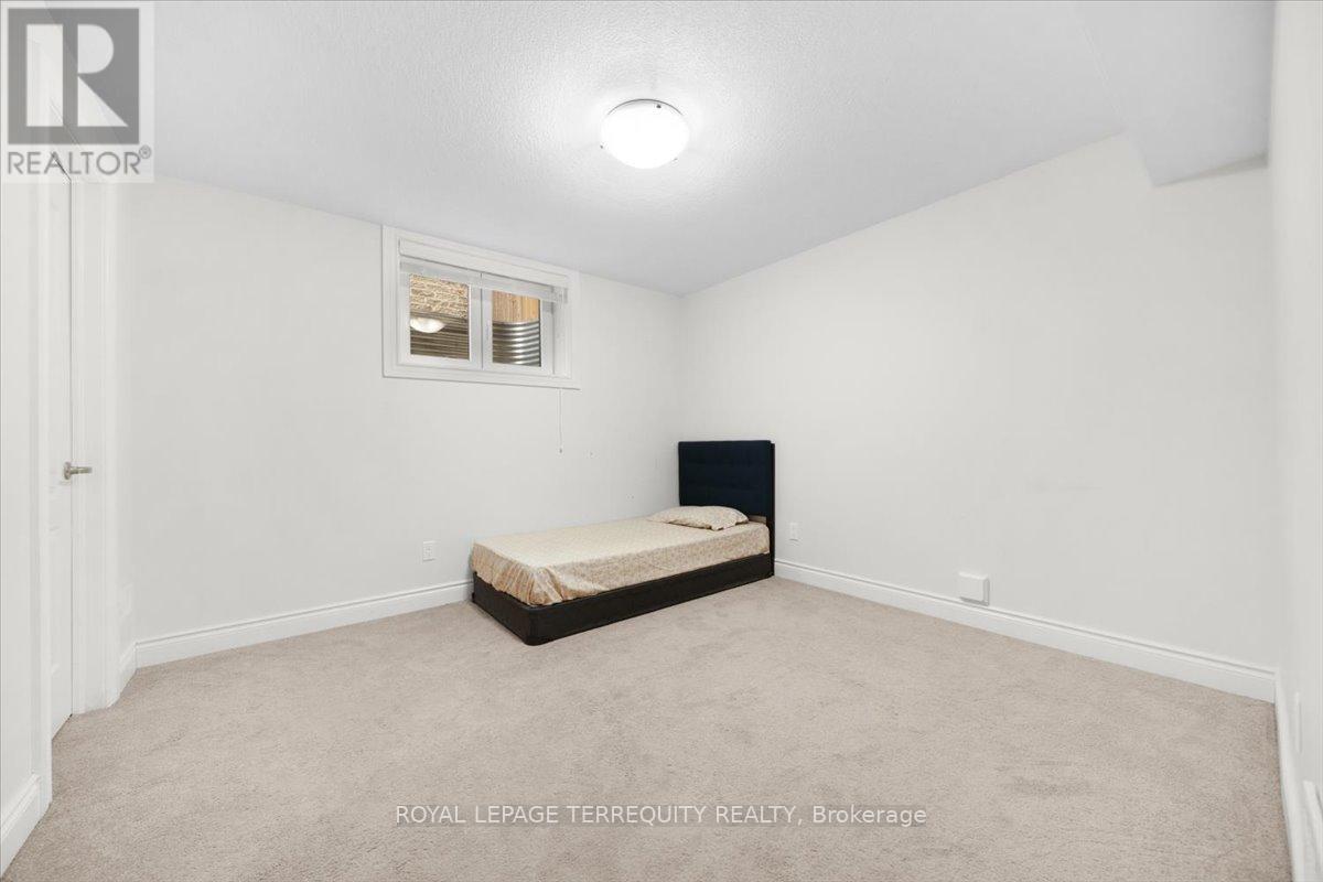 131 Maple Bush Drive, Cambridge, Ontario  N1T 0B7 - Photo 37 - X12475115