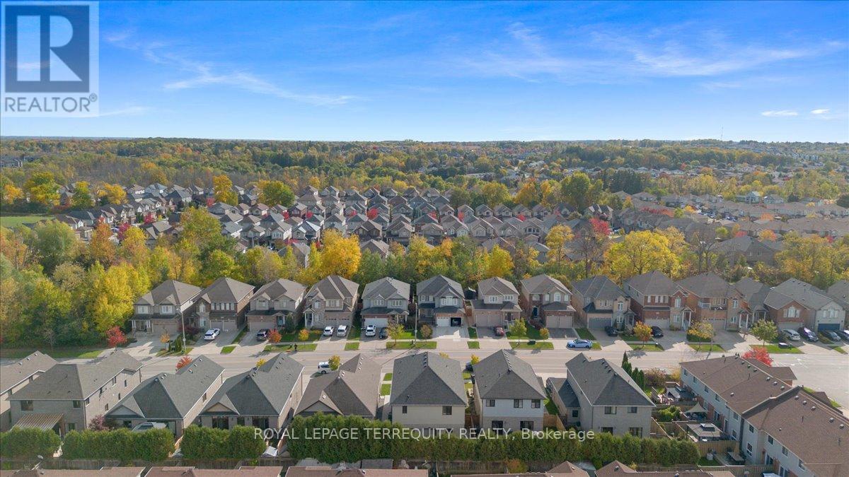 131 Maple Bush Drive, Cambridge, Ontario  N1T 0B7 - Photo 47 - X12475115
