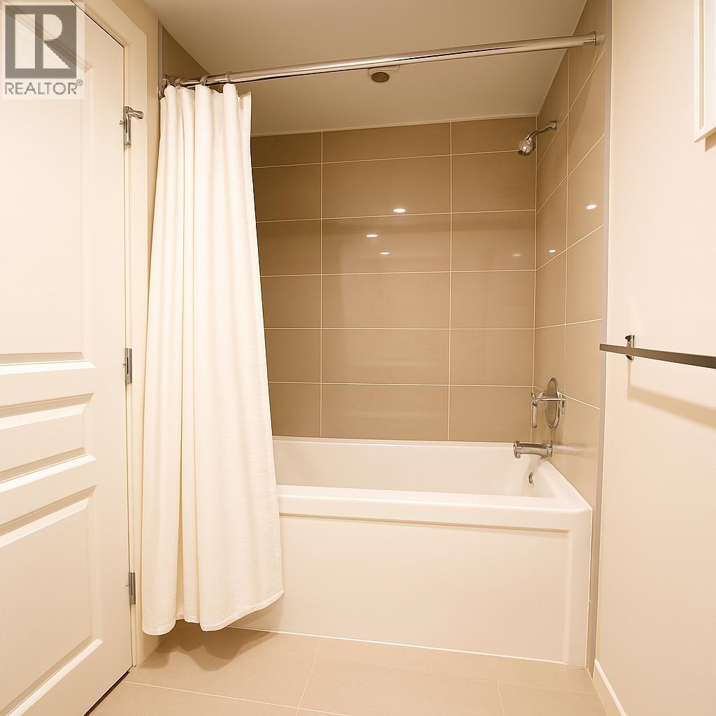 706 3100 Windsor Gate, Coquitlam, British Columbia  V3B 0P3 - Photo 12 - R3060817